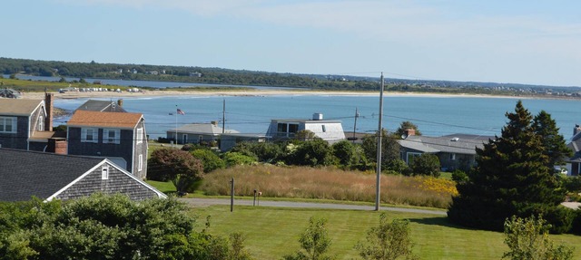Ocean view House w 2 Bedrooms, 2 Bathrooms, living room,fireplace, kitchen,patio