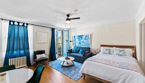 Ocean View Studio Near Convention Center and Beach