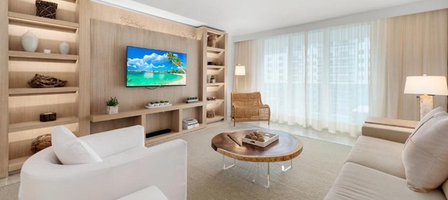 Oceanview Private Condo at 1 Hotel & Homes -1408