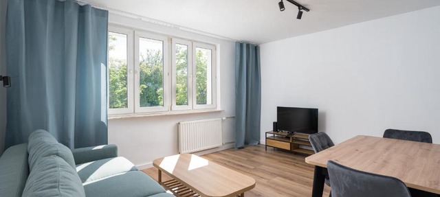 Ochota Comfort Apartment by BookingHost