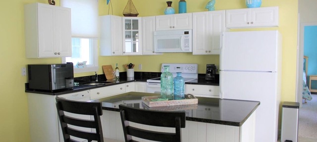 Ogunquit Beach Cottage With Resort Amenities