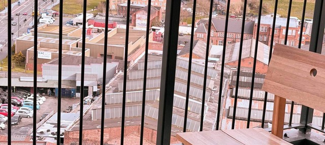 One Bedroom Flat With Balcony Views in Birmingham