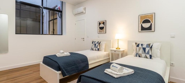 Open-Plan Apartment in Downtown Porto by HostWise