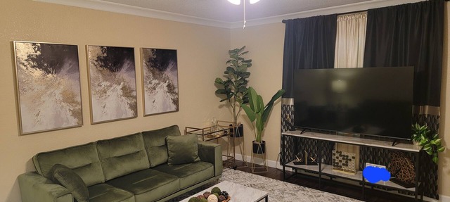 Orange Texas Honey Hive - Upscale living with small town charm.