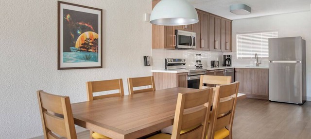 Orlando Family Vacation Base with Pool and Hot Tub Near Disney Attractions