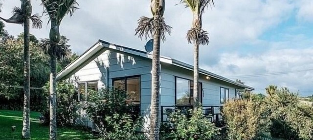 Palm Cottage - Onetang holiday home