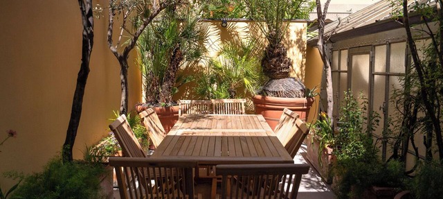 Palm Fronds apartment