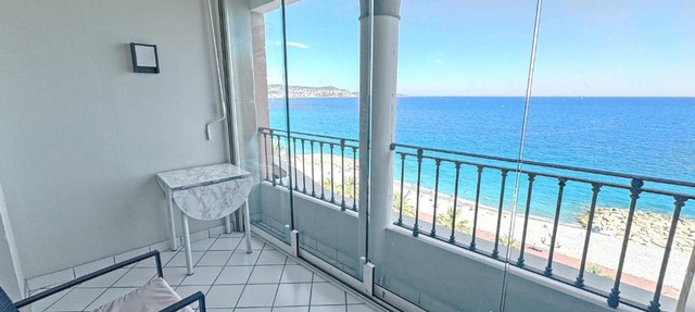 Panoramic Pebbles Azur