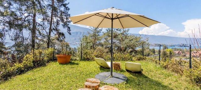 Panoramic terrace apartment 200 meters from the lake 2 terraces