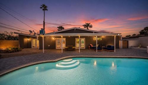 Paradise Palms - a Pool Oasis near STRIP