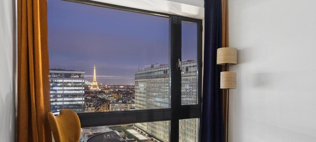 Paris luxury Apartment 75m2 with Eiffel Tower View, metro 1 min, parking