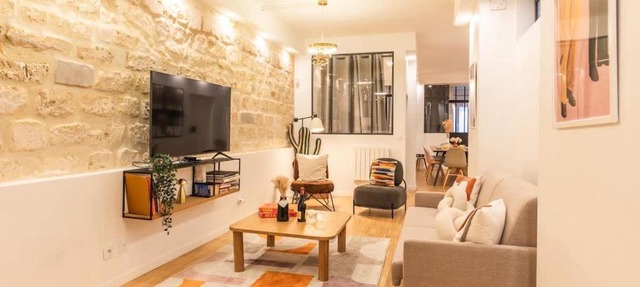 ParisConciergerie - Duplex for 12 with Cinema, 4BR