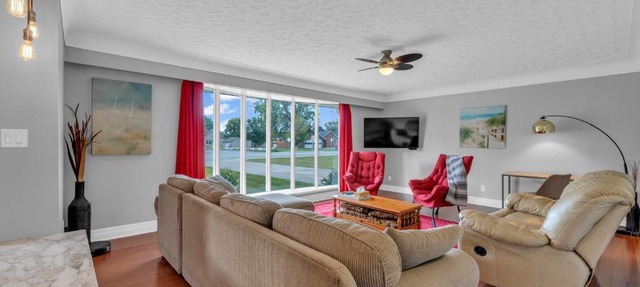 Park Bungalow #4 - Seacliff Beach Suites
