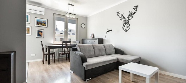 Park Praski Comfy Apartment by BookingHost