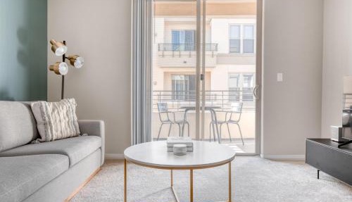 Pasadena 1br w gym pool nr Colorado Ave LAX-857