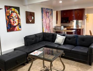 Peaceful Zen,1BDR Home in Hollywood Hills