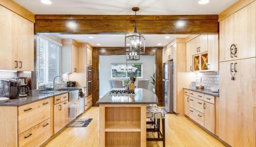 Perch - Beacon Hill Abode