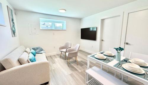 Perfect Vancouver Travel Hub for Couples or Family
