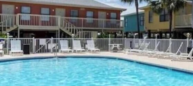 Pet Friendly Beach Access Hangout Nearby Sleeps 6