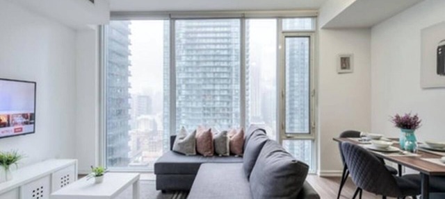 Peter Street Downtown Toronto Suites