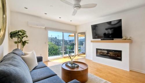 Pool, Hot Tub, Steps To Omni La Costa