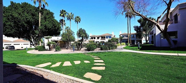Pool Side, 1st Floor, Lake Subdivision, Walkable, Pet Friendly, Family Friendly