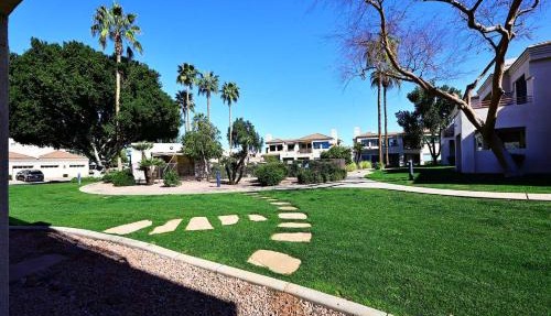Pool-Side, 1st Flr, Lake Subd-Trail, Walk 2 Dining