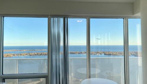 Presidential Suite Heart of Downtown with Stunning View