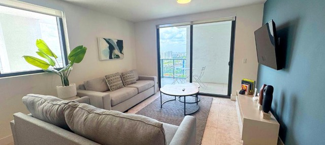 Prime location: Luxury Condo at brickell