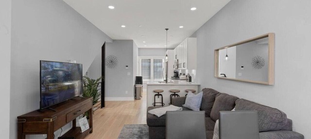 Prime Location+Steps from HStreet Corridor+Laundry