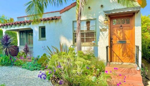 Prime West Los Angeles 4 Bedroom 2 Bathroom House