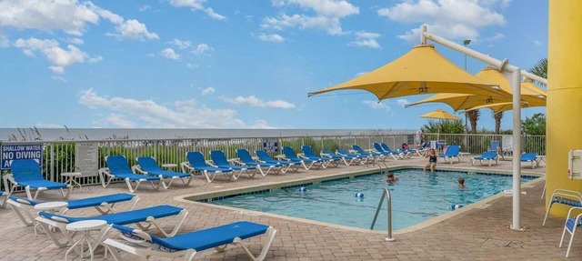 Private 3-Bedroom Seaside Resort with Views,Pools!