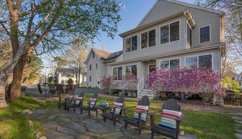 Private Coastal First Floor Residence located in Ocean Park Maine with Nearby Beach Access