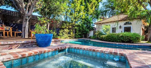 Private Pool + Hot Tub, Gated Guesthouse, Mid-City LA Near LAX