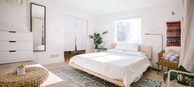 Private & Quiet Los Feliz Guest Suite with VIEWS!