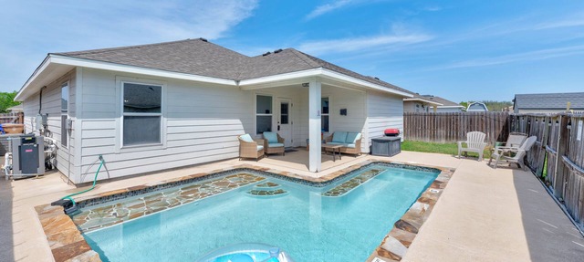 PrivatePool+Near Airport+Spacious 3 BDR+Extd Stay