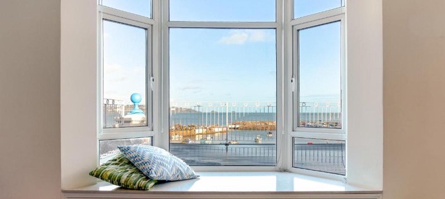 Quayside View - Luxury Apartment on Paignton Harbour