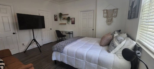 Quiet & Cozy South Tampa Suite in Gated Community