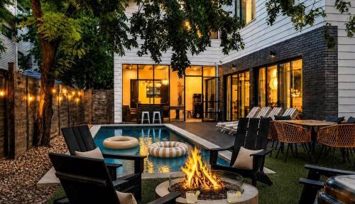 Refined Rainey Retreat - Pool - Hot tub - Fire Pit