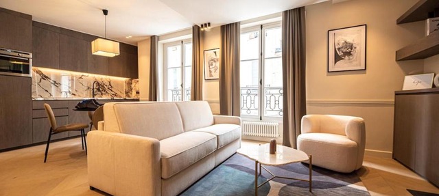 Relax in a Charming Flat in Le Marais