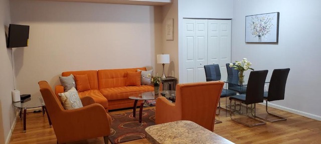 RELAXING 3 BR WITH FREE PARKING AT THE SEQUOIA