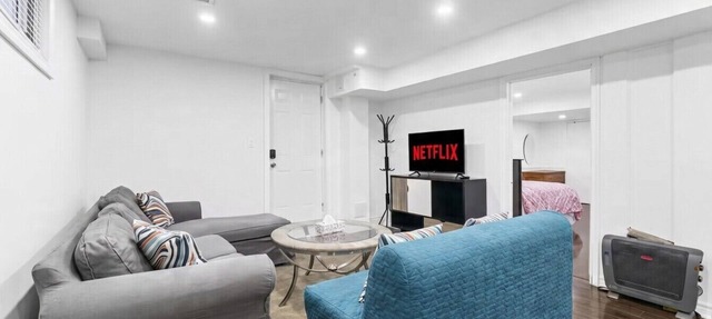Relaxing Home Base | Quiet Area & Cozy Living