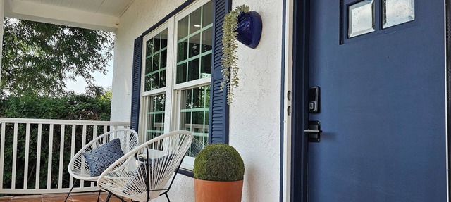 Remodeled/Furnished Duplex with mountain views