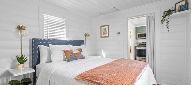 Remodeled Stylish Culver Cottage + Parking