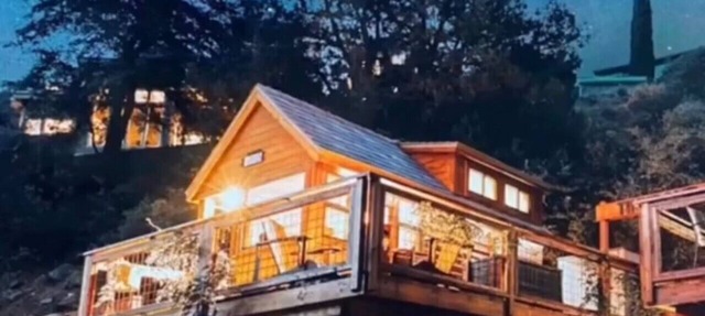 Renew Cabin | Hot Tub, Cold Plunge, Red Rock Canyon View, Stargazing Deck, Fire Pit