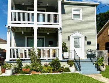Renovated charming 2BR close to French Quarter