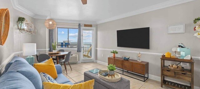 Renovated Condo with Gorgeous Ocean Views