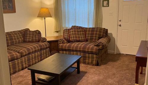 RFK Union Station free parking 1 bdrm