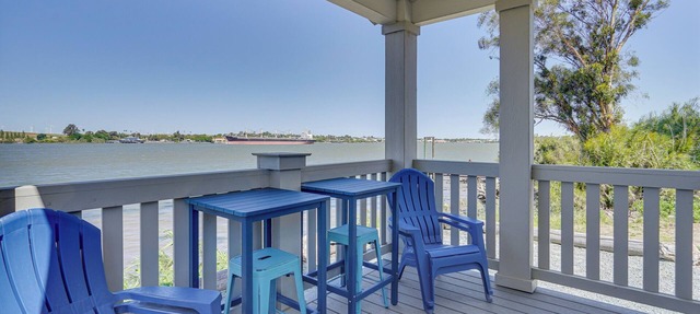 Riverfront Isleton Cottage < 1 Mi to Rio Vista!