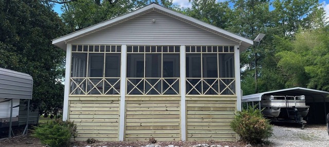 Riverside Retreat on Old River Mansura